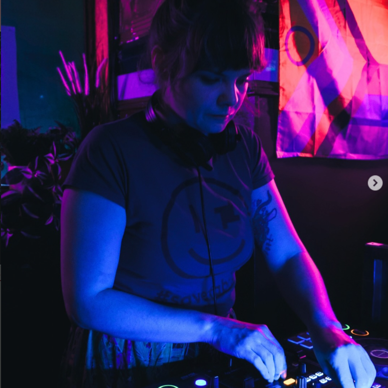 BAR | HUBEY