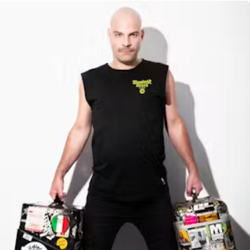 MCCHUILLS PRESENTS: DAVID VUNK