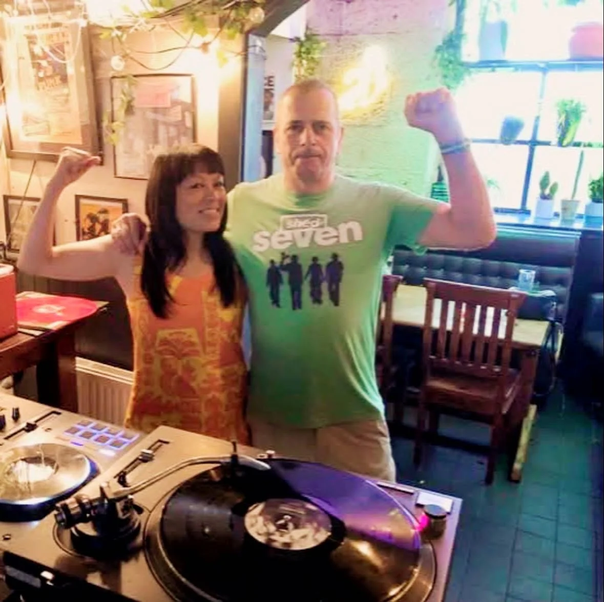 BAR | SHED 7 PRE PARTY WITH PAUL MOLLOY &amp; SUZIE LEE KIDD