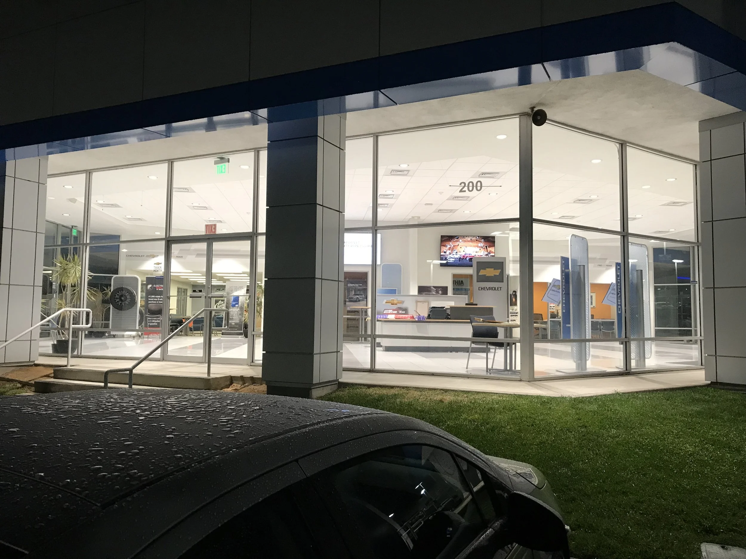Front of Lithia Chevrolet.jpg