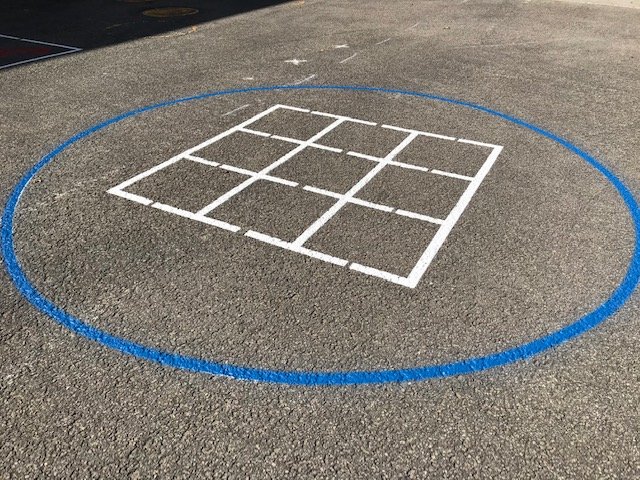 Giant Tic Tac Toe