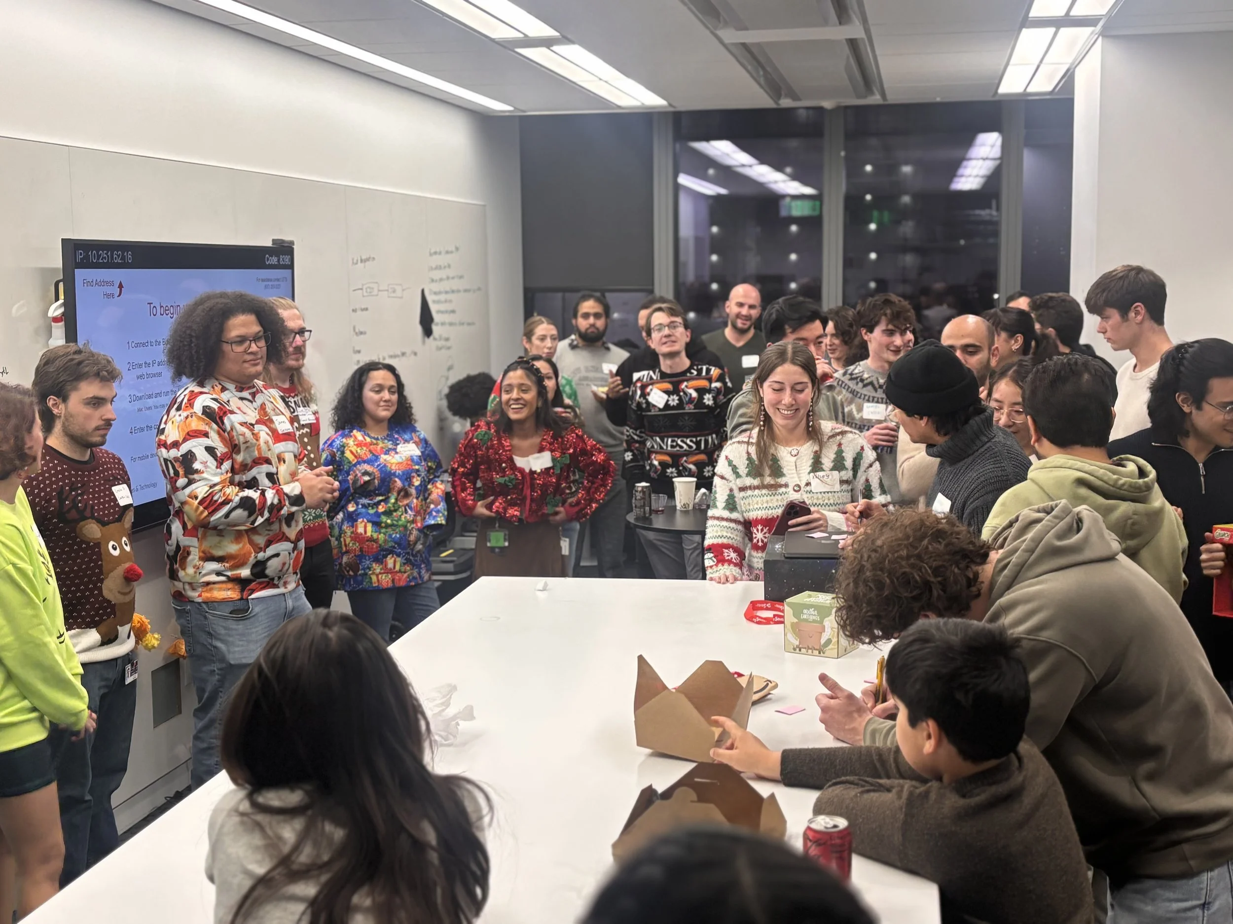 Our end-of-year celebration with the sixth-floor CILSE labs was such a fun way to wrap up the year! It was wonderful spending time together and celebrating another great year with our amazing community. 