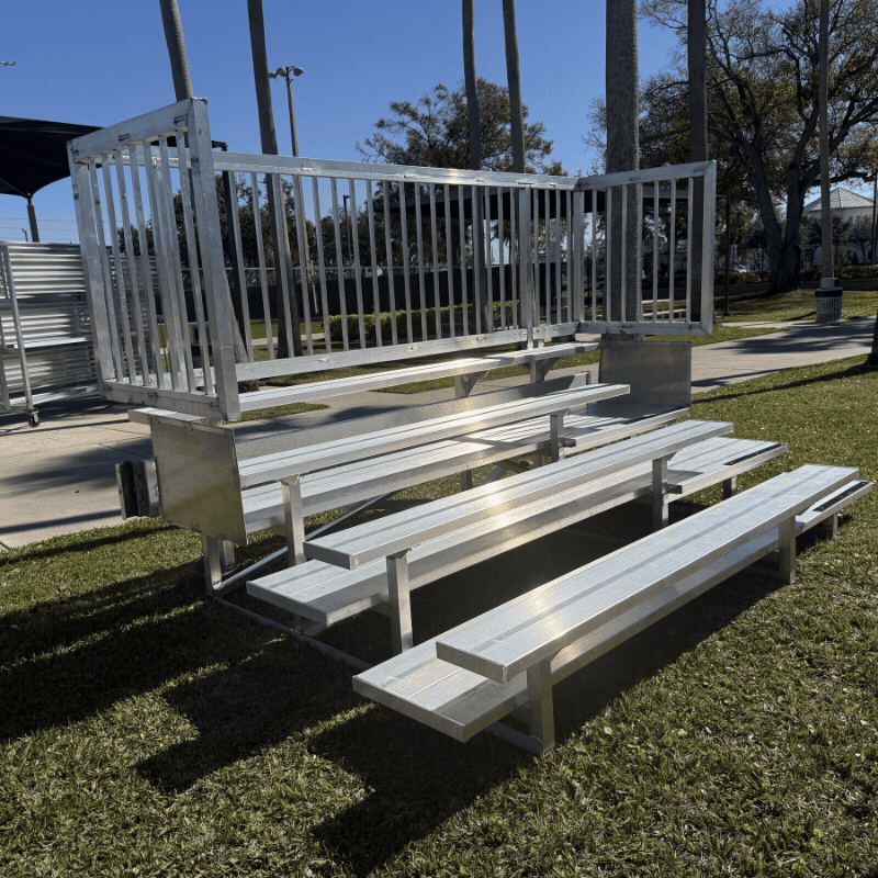 4 row bleacher.gif