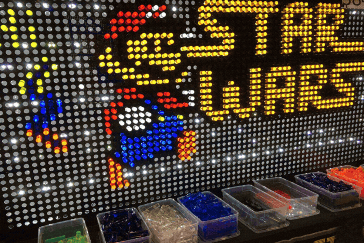 Giant Lite Brite.gif