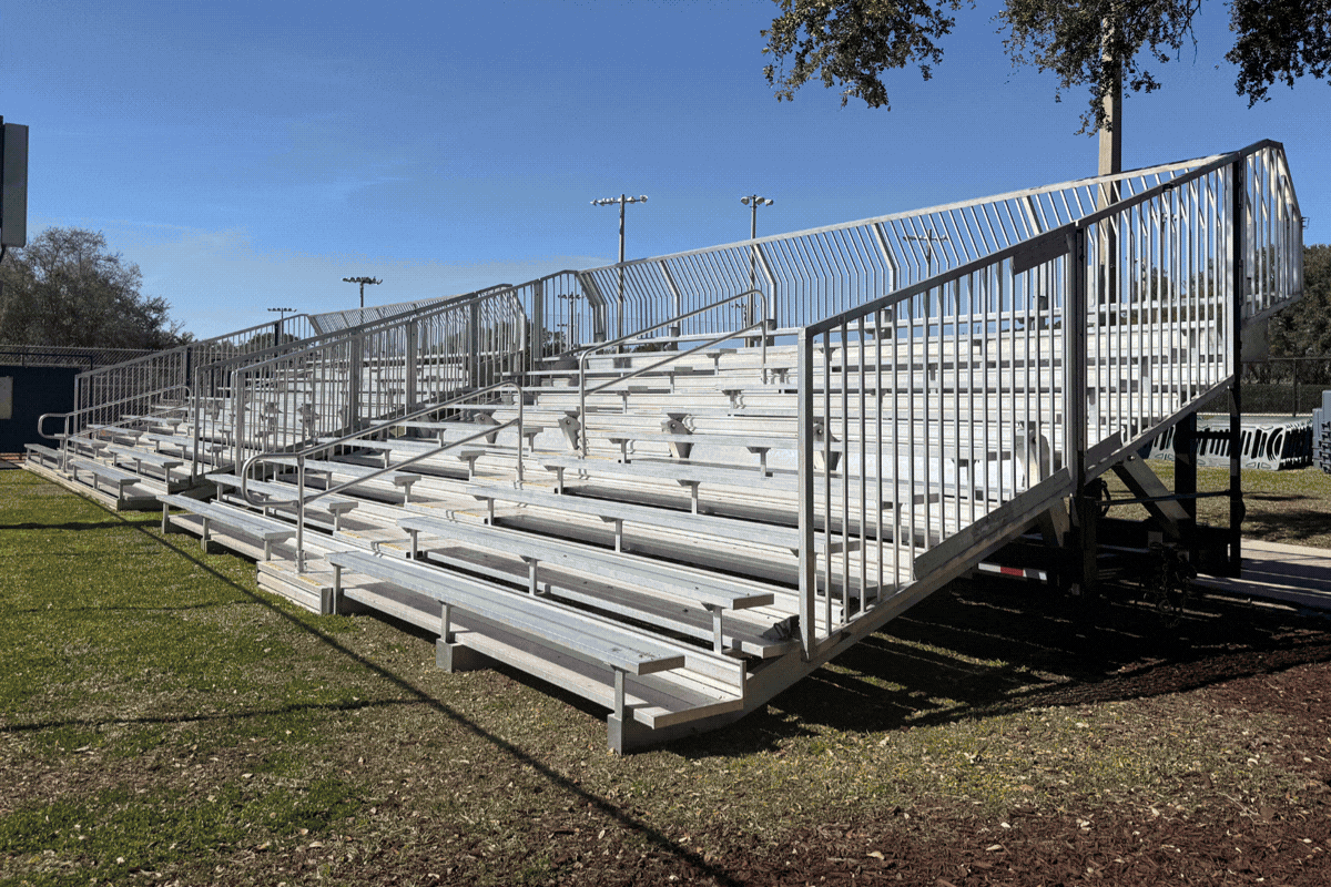 10 row bleachers.gif