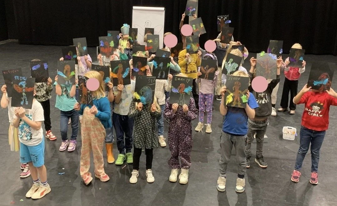 Foto van schoolbezoek. Marlien Crooijmans kinderboeken.