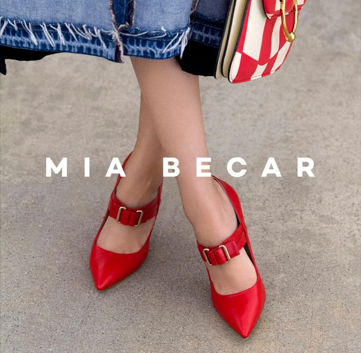 There’s nothing like a statement red💋