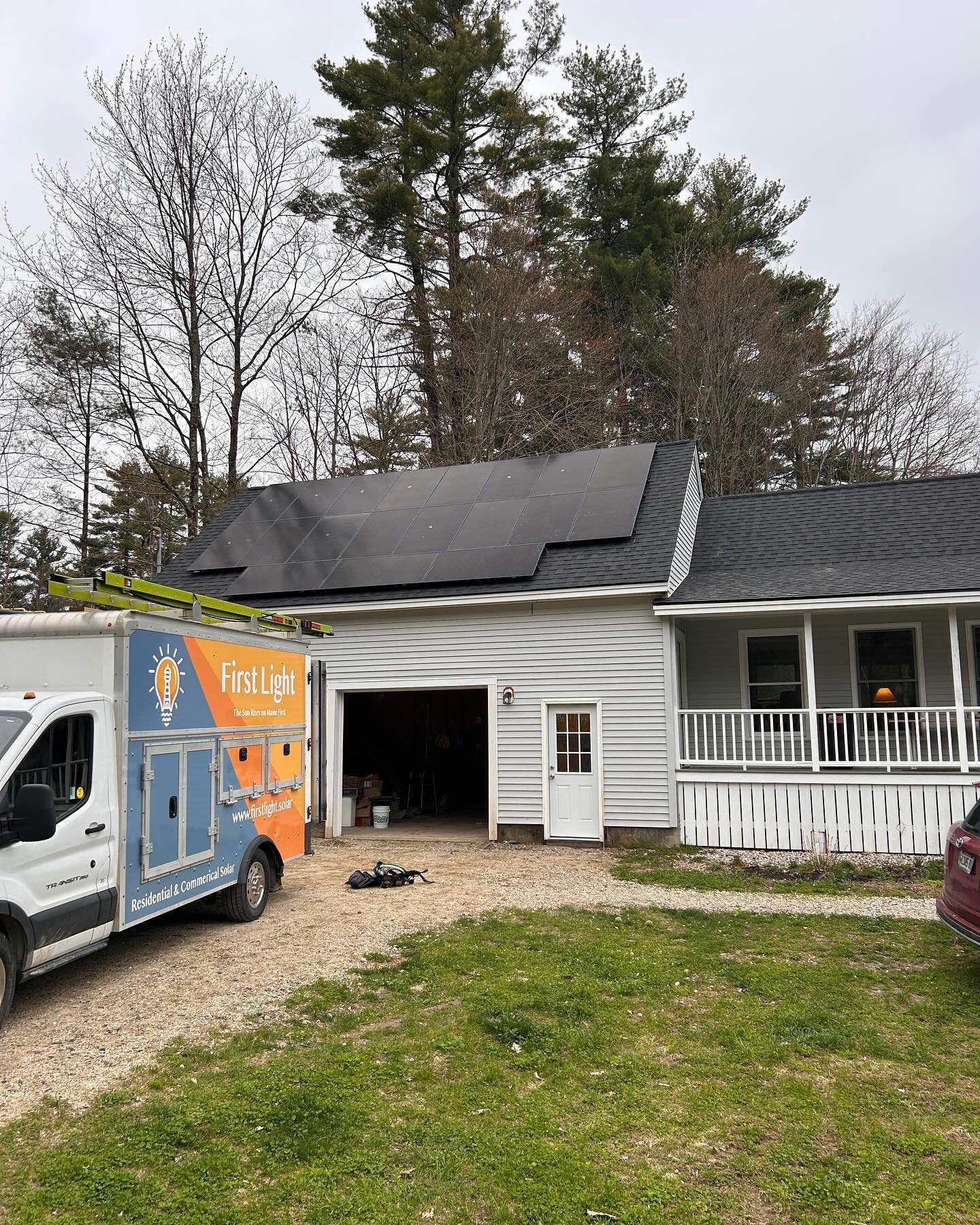 Solar panels operate most efficiently when the temperature is between 60 and 80 degrees Fahrenheit. Making the spring season perfect for solar installation and power generation. #thesunrisesonmainefirst