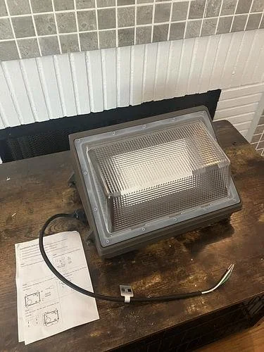 New WYZM LED Wall Pack Light Light Dusk to Dawn Photocell 5500K 18000lm IP65 1-Pack