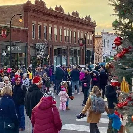 Old Fashioned Xmas Market- Delano