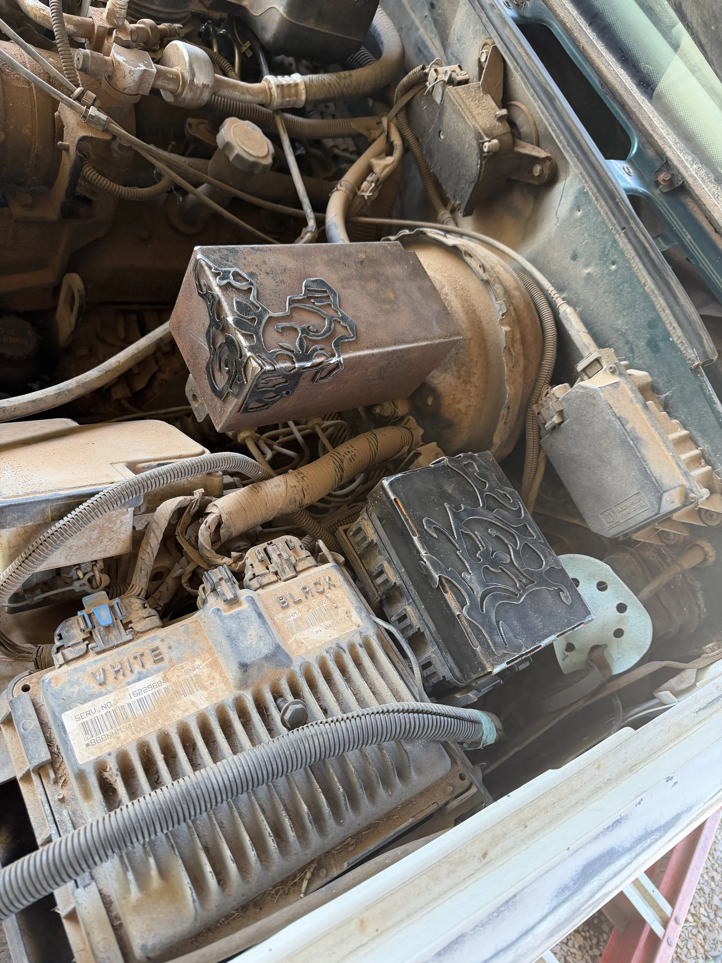 96-98 obs chevy brake reservoir cover