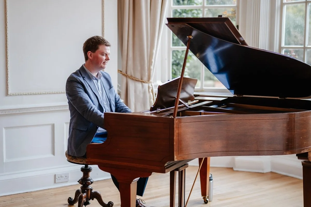 Throwback to Beth and Conrad&rsquo;s wedding last March at @goldsboroughweddings.  It was a pleasure to provide the music for their day and help set the atmosphere.

A big thank you to @chrismilnerphotography 📸 for capturing some fantastic moments a