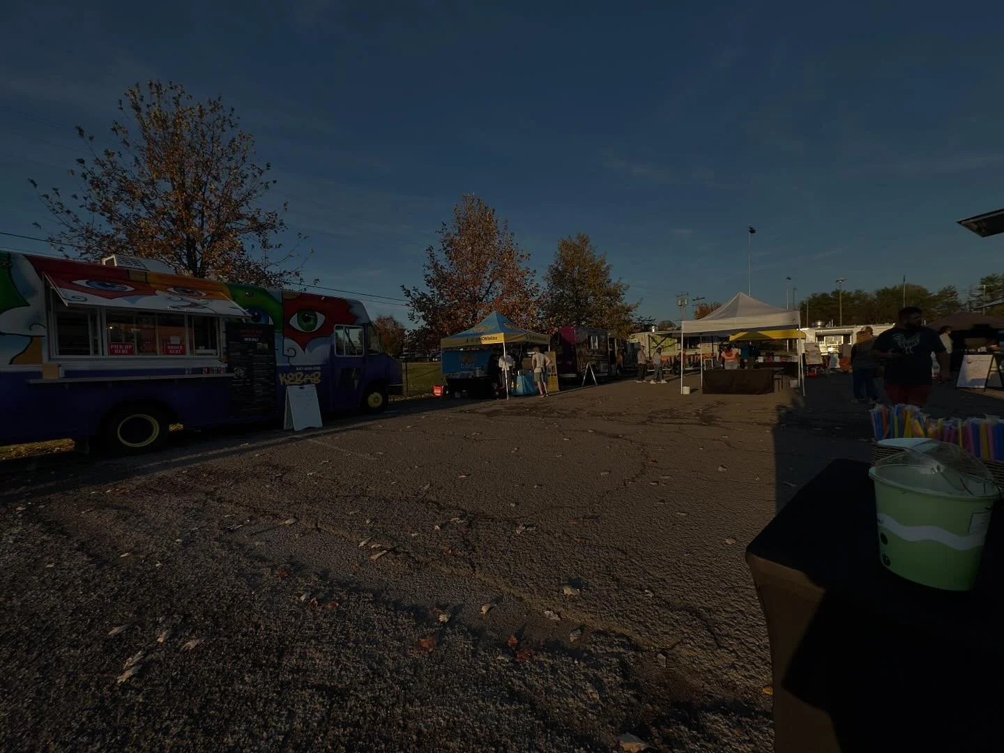 Come hungry! Lots of options. It&rsquo;s like going in vacay but you&rsquo;ll sleep with a full belly in your own bed. 🇮🇳🇯🇲🇨🇳🇯🇵