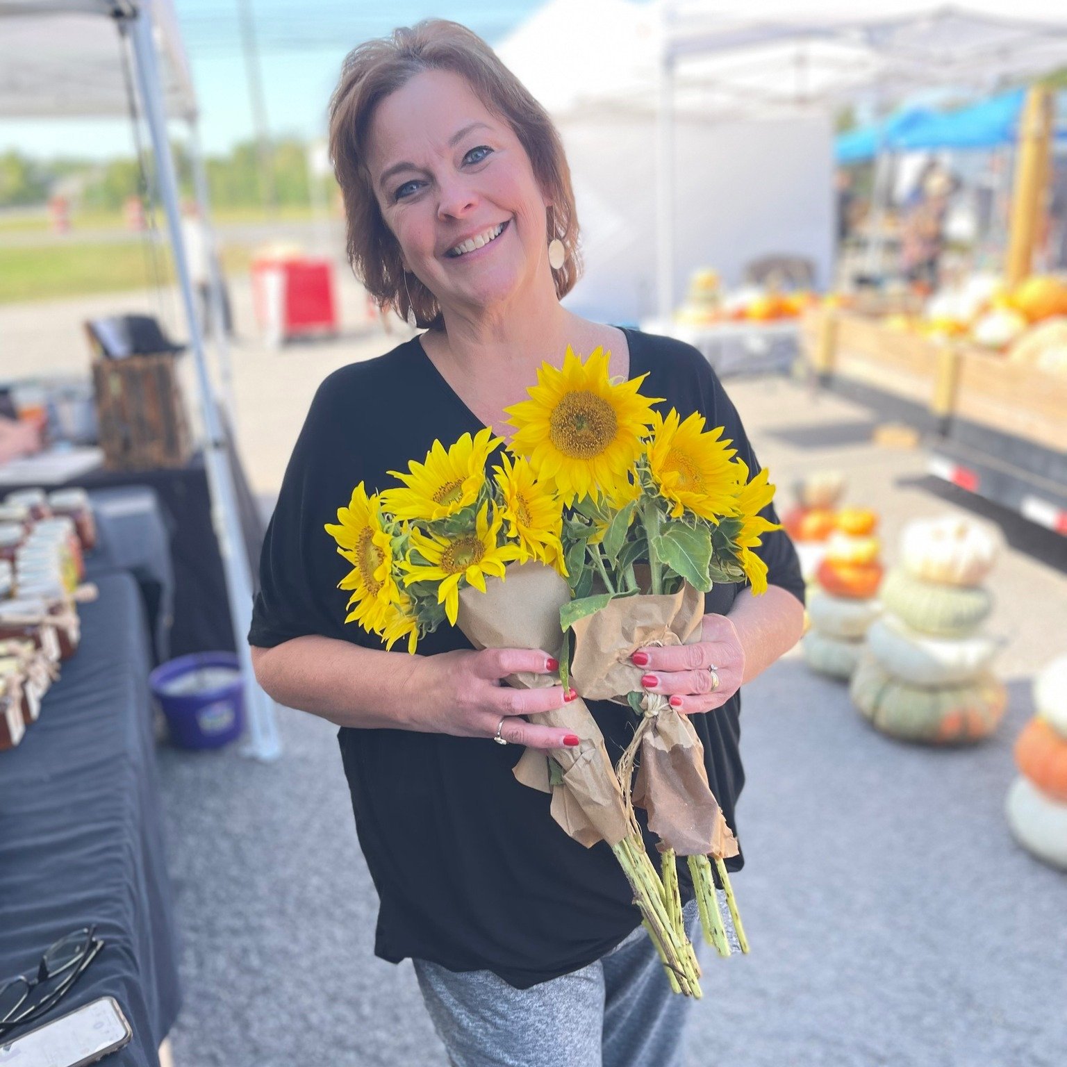 The market is open now until noon! 

❄️ Winter Market November-April
📅Saturdays NEW HOURS 9a-12p
📍Historic Nolensville School
📍7248 Nolensville Rd. Nolensville, TN
🌧️ Open Rain or☀️Shine

#nolensvillefarmersmarket #nolensvilletn #nolensville #wil