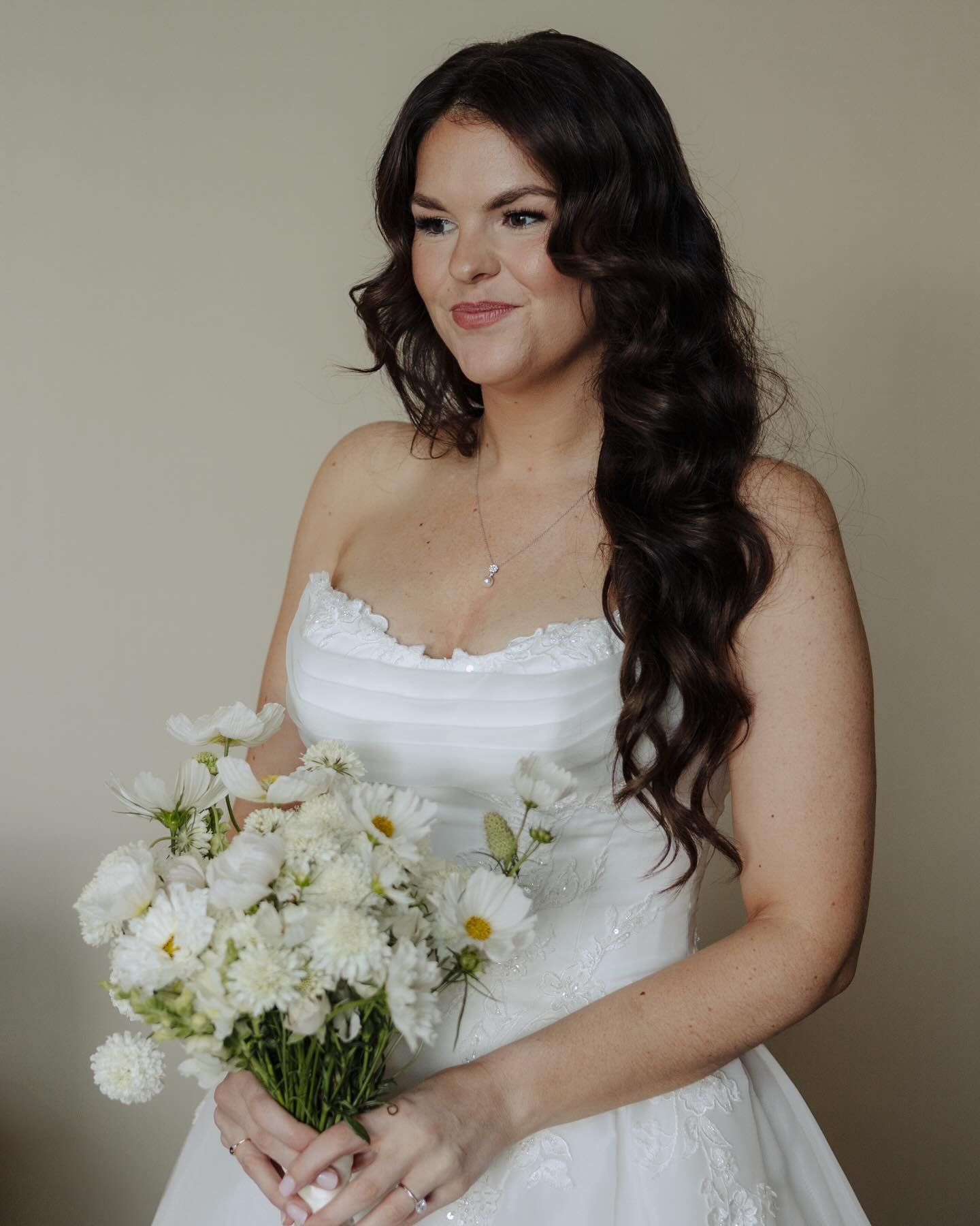 Mornings well spent with the beautiful Ari 💌

Vendor Team
Photography: @sparanesechiara
Venue: @oakbaybeachhotel
Event Planning: @velvetevents.weddings
Florals: @platinumfloraldesigns
Makeup Artist: @jaclynrusnakartistry
Hair Stylist: @vanislebridal