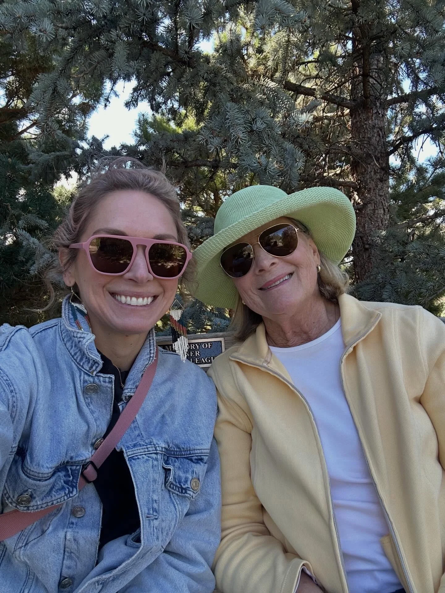 Afternoon in the Gardens with my Mom 🥰🌸🌷