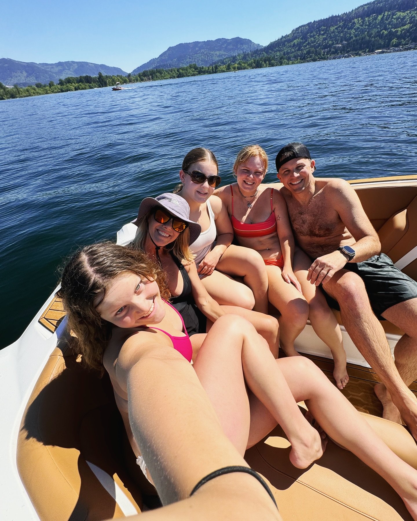 Alli came home for Mother&rsquo;s Day weekend and we got to take a quick family boat trip! First of many Dandeneau lake adventures to come. The weather cooperated and Alli even has a little Seattle suntan to take back to Eugene with her. ☀️☀️☀️