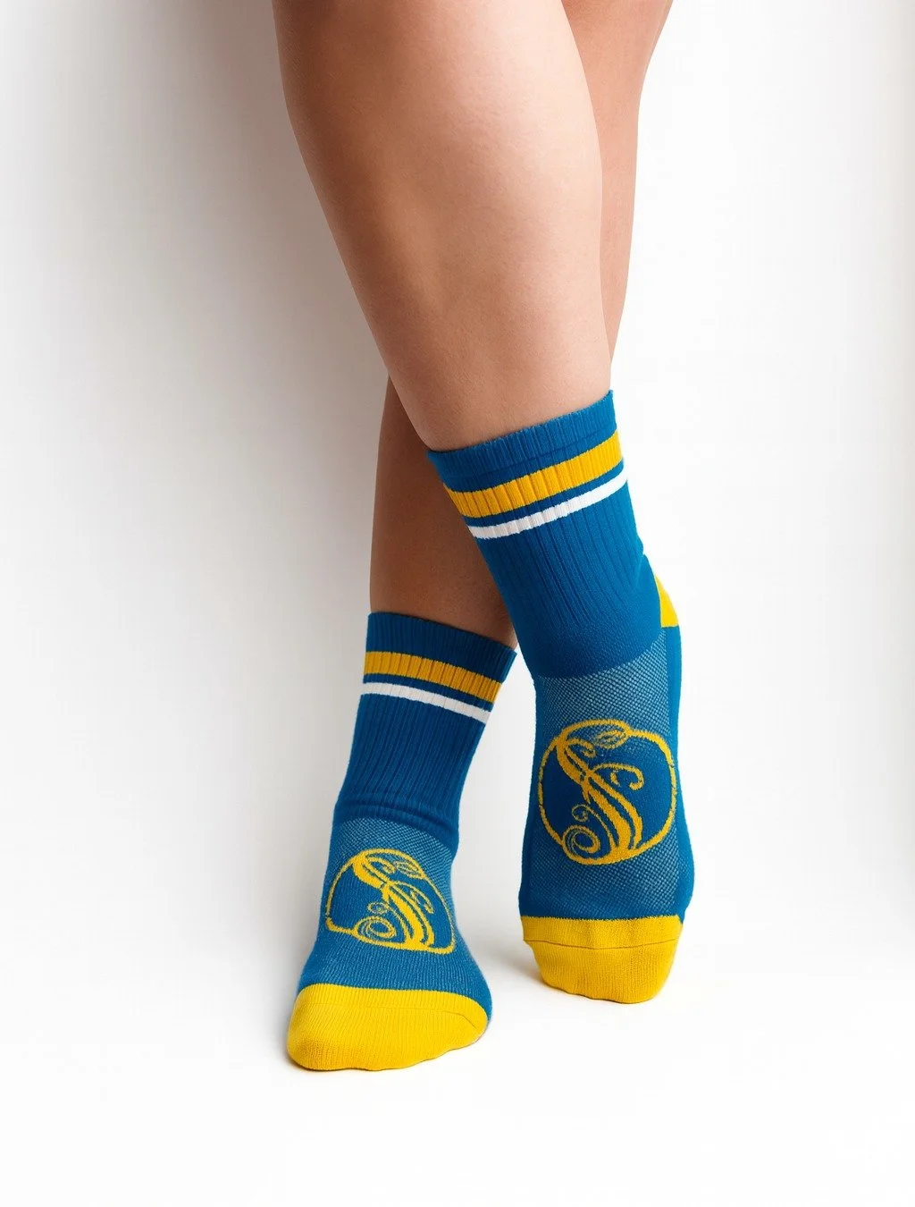 🎉 Happy Wicked Day! 💚💖💛
Are you Team Elphaba, Team Glinda, or proudly repping Shiz University? At Sock101, we&rsquo;ve got the perfect picks for every fan. Which team are you today? 👇

🎓 Shiz University &ndash; Midi Socks
Designed to sit comfor