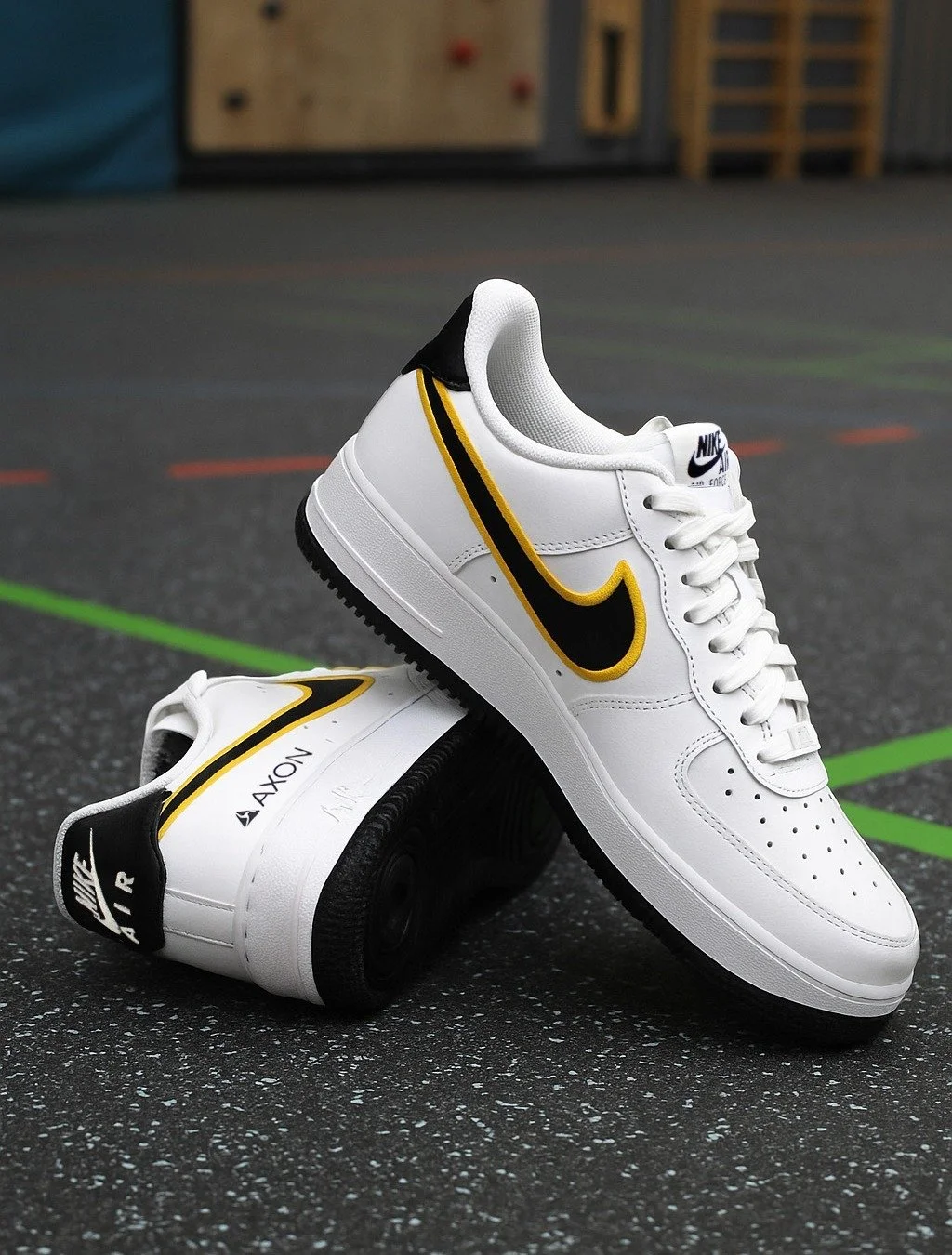 What&rsquo;s a high-end gift for your boss, CEO, or favorite client? 👟✨ A branded shoe with their logo on it!

With Employee Appreciation coming up, now&rsquo;s the time to create something unforgettable. Choose a patch, collaborate with our in-hous