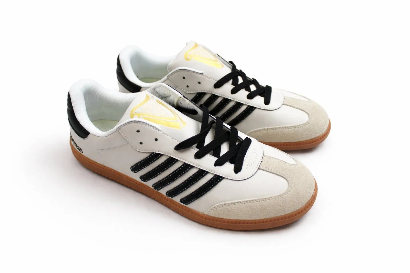 👑 The wait is over&hellip; introducing The Royal Shoe! 👟✨

It&rsquo;s got Chief vibes &mdash; but with its own winning style. This casual kick features a printed faux leather design with suede details for that perfect mix of classic + cool.

With a