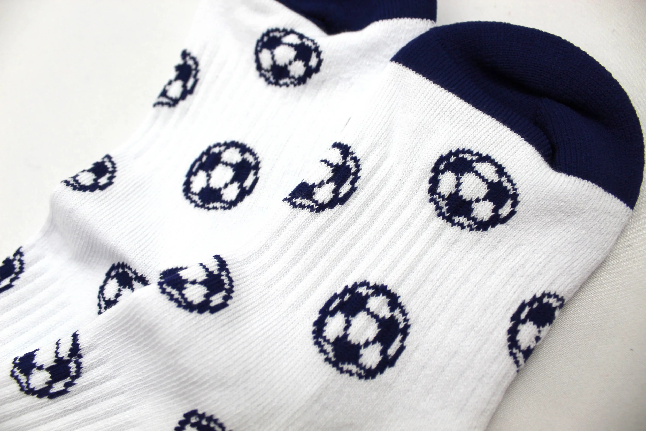 Youth Soccer Sock - The Cup KC4.JPG