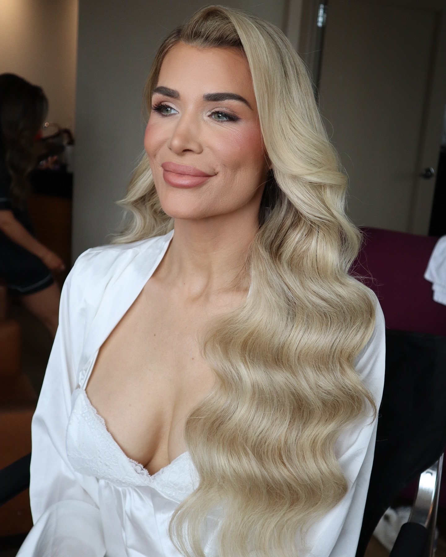 My QUEEN Chelsie 😍 Happy Wedding day beautiful girl!
Michigan Wedding hair
Michigan Wedding Makeup
Updo
Hairstyles
Michigan MUA
Glam Makeup
Destination Wedding Hair
#michiganweddinghair #bridalhair #bridalhairstyles #highupdo #highbun #hair