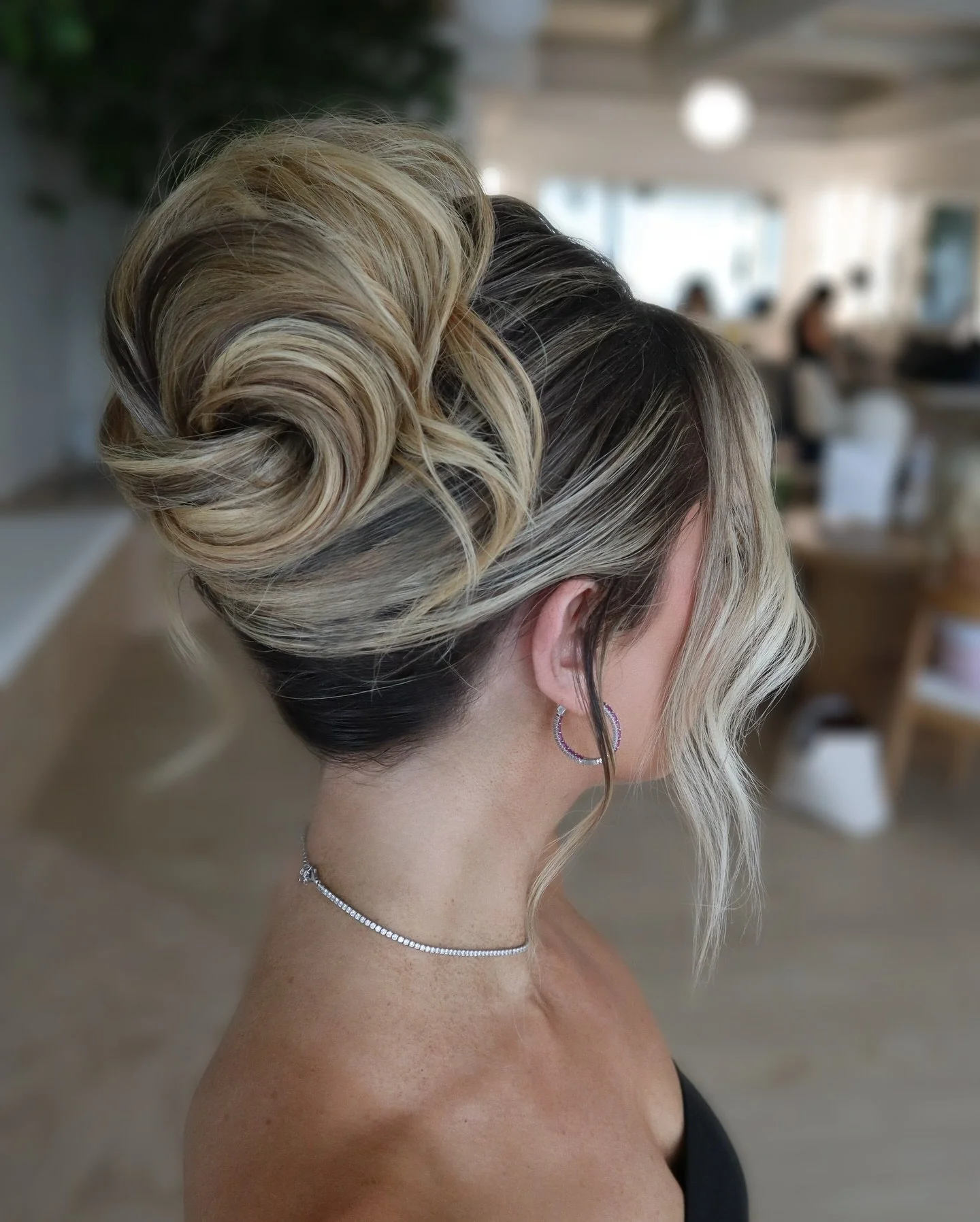 👩‍🍳😘
Michigan Wedding hair
Michigan Wedding Makeup
Updo
Hairstyles
Michigan MUA
Glam Makeup
Destination Wedding Hair
#michiganweddinghair #bridalhair #bridalhairstyles #highupdo #highbun #hairstyles #bride #weddinghair #destinationwedd