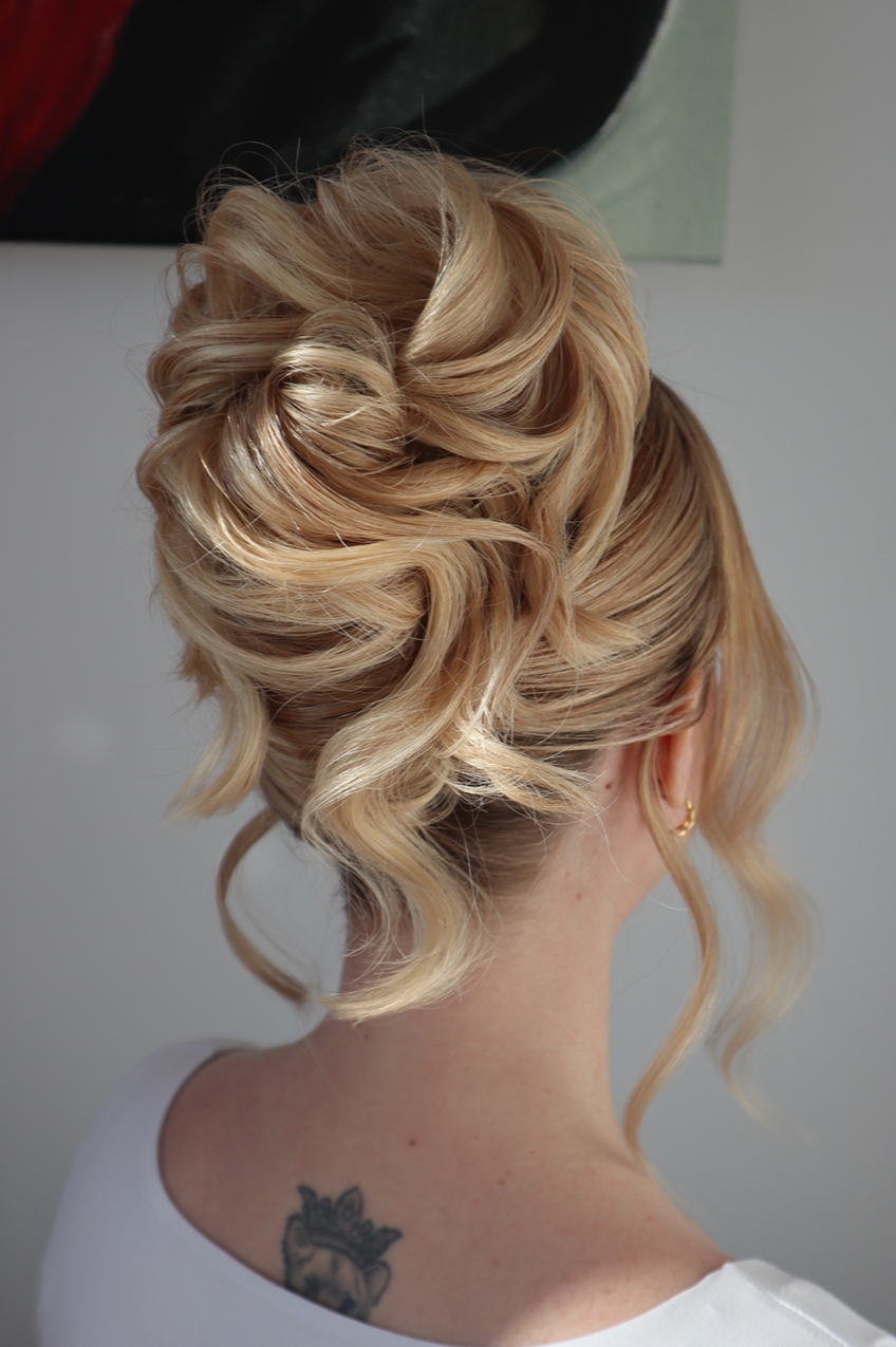 50+Defined+Textured+French+Twist.png