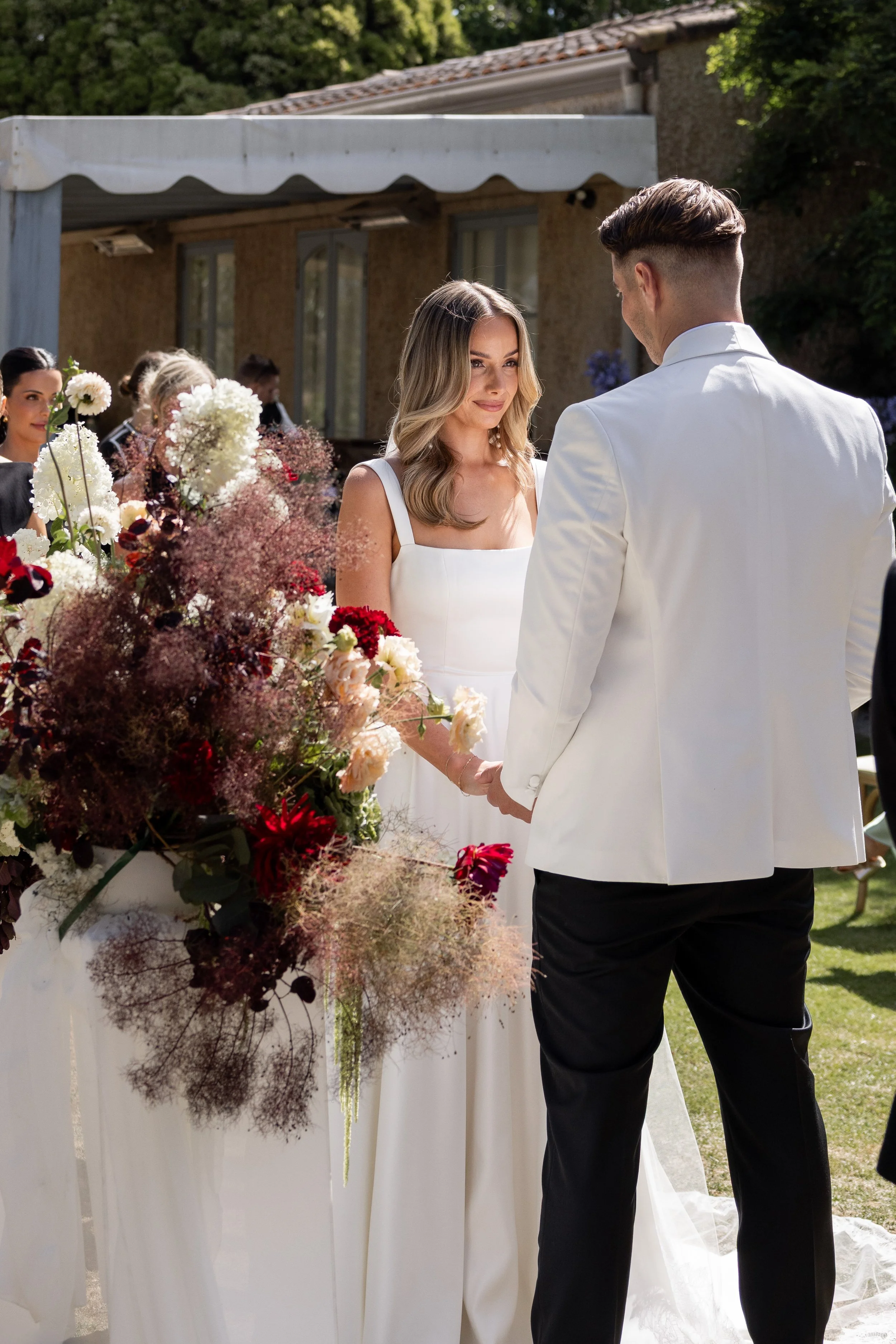 Villa Howden wedding ceremony Tasmania4.jpg
