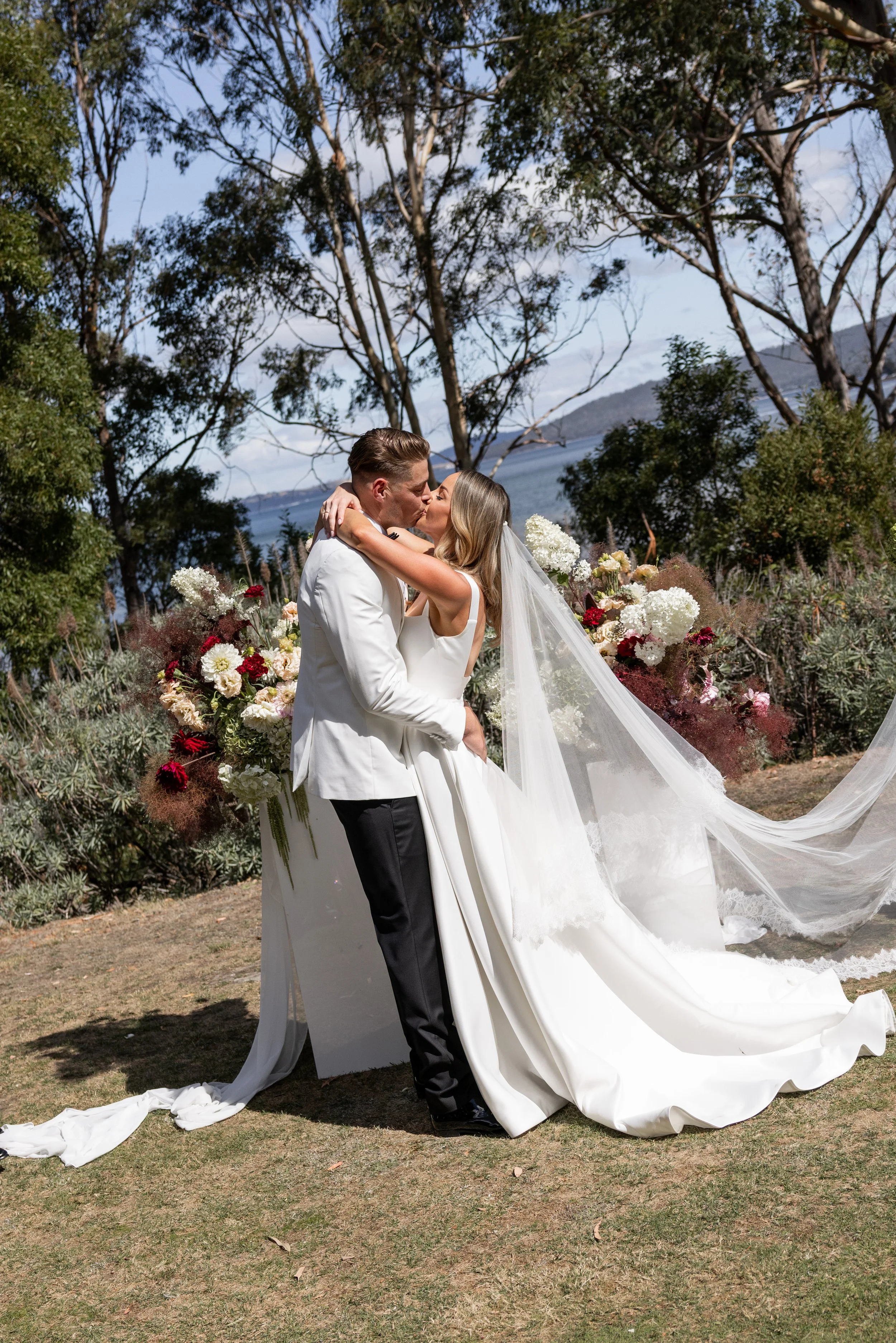 Villa Howden wedding ceremony Tasmania142.jpg