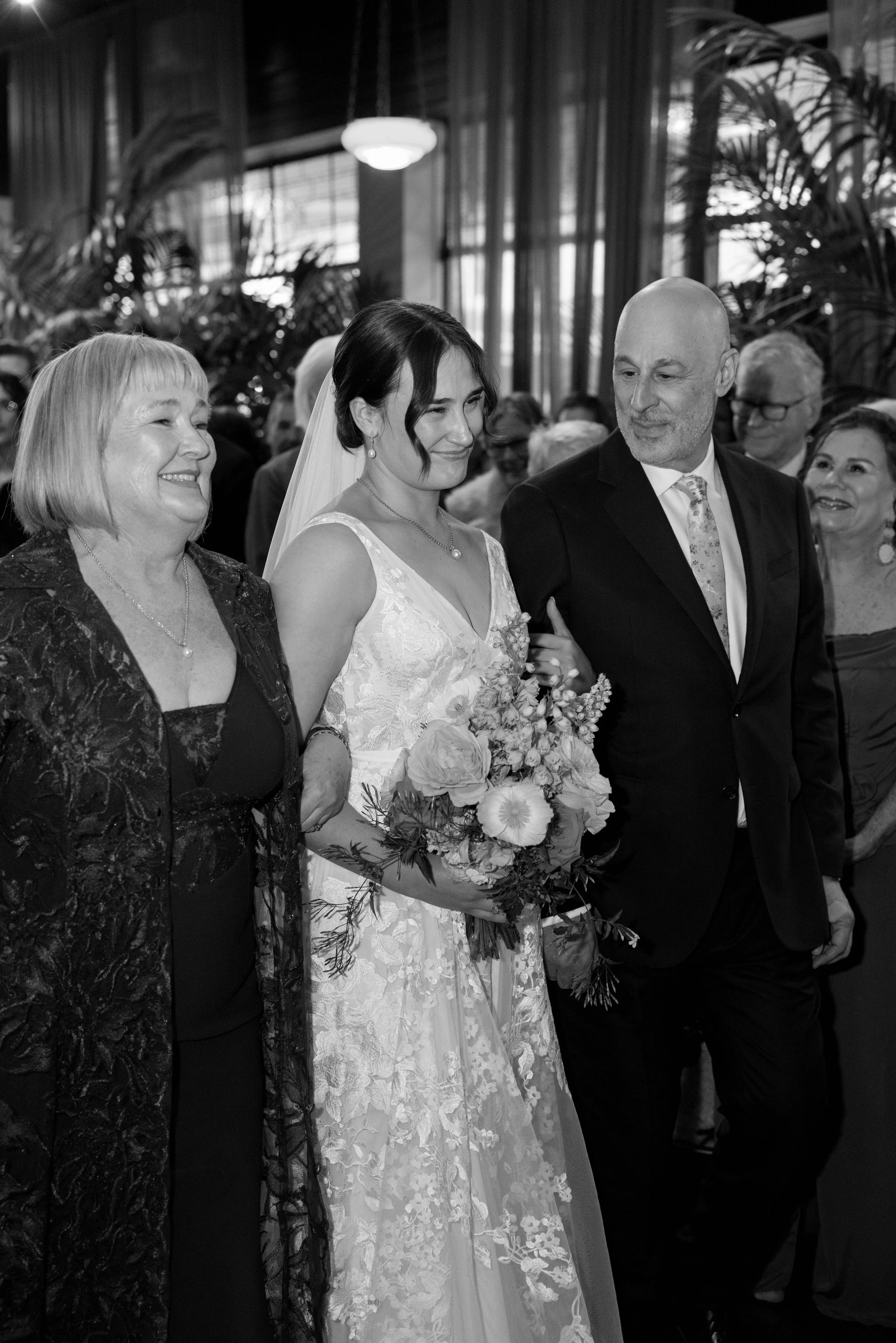 Hannah & Chris Express B&W-20.jpg
