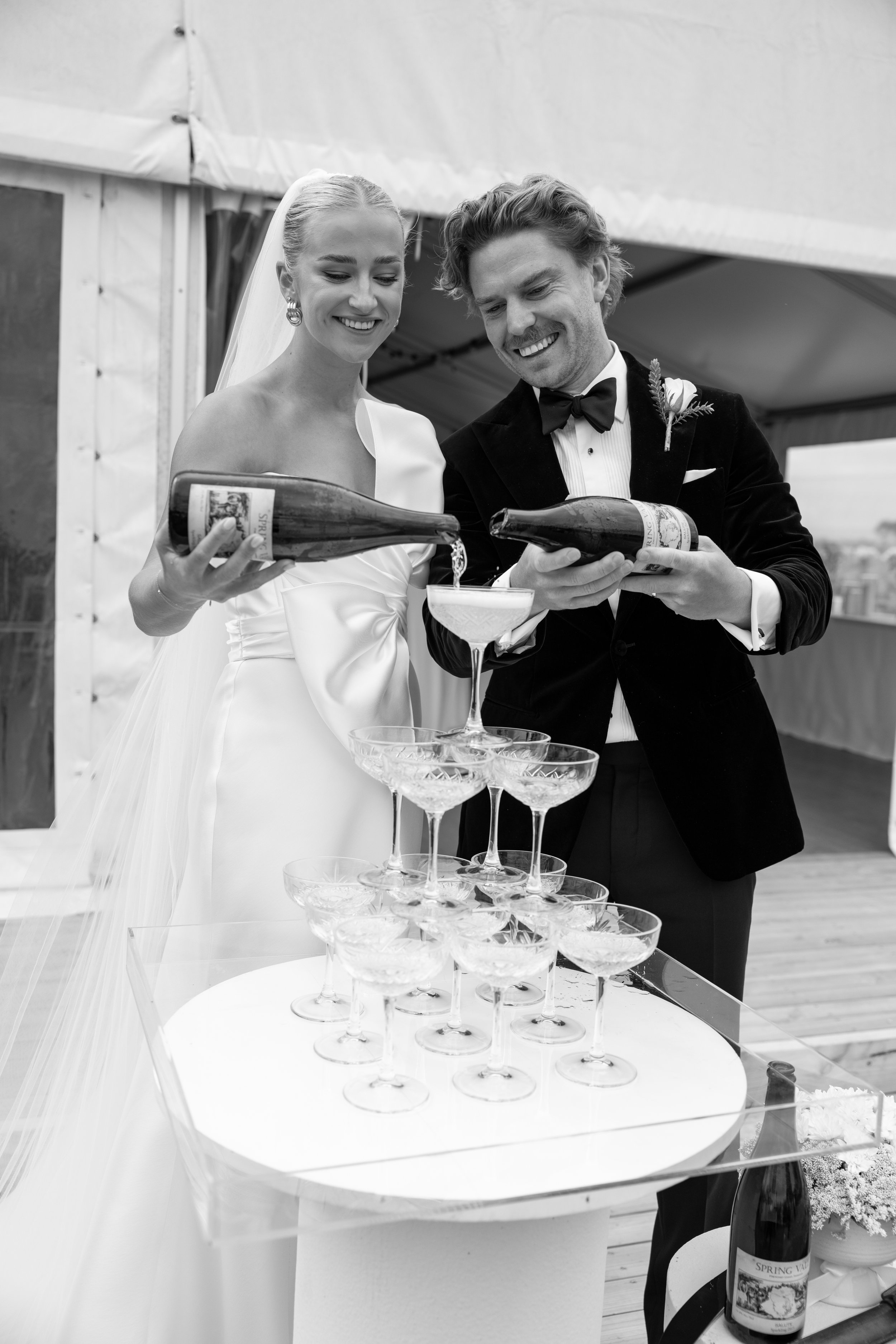 Courtney & Andrew B&W-44.jpg