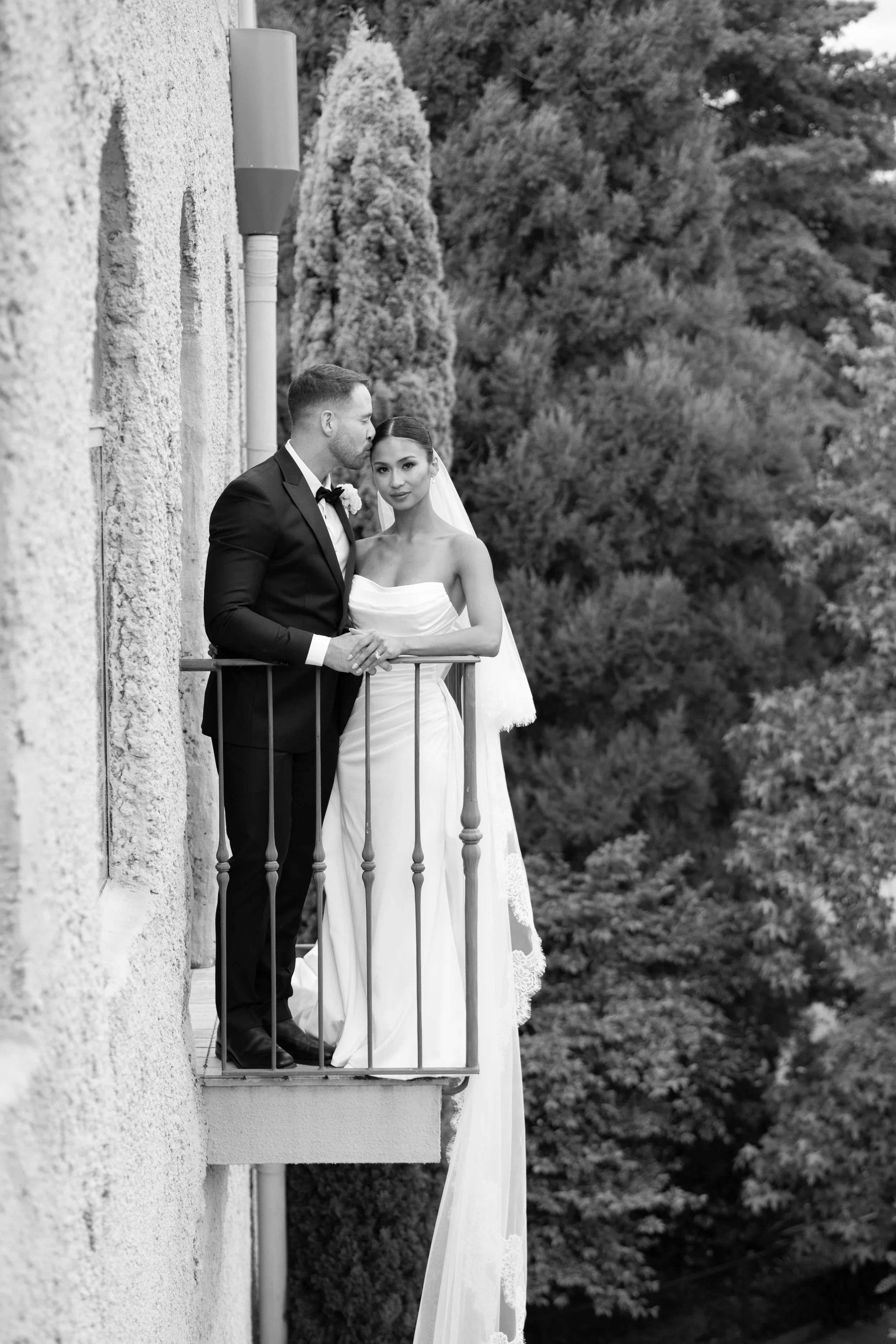 Ella & Grantt B&W2.jpg