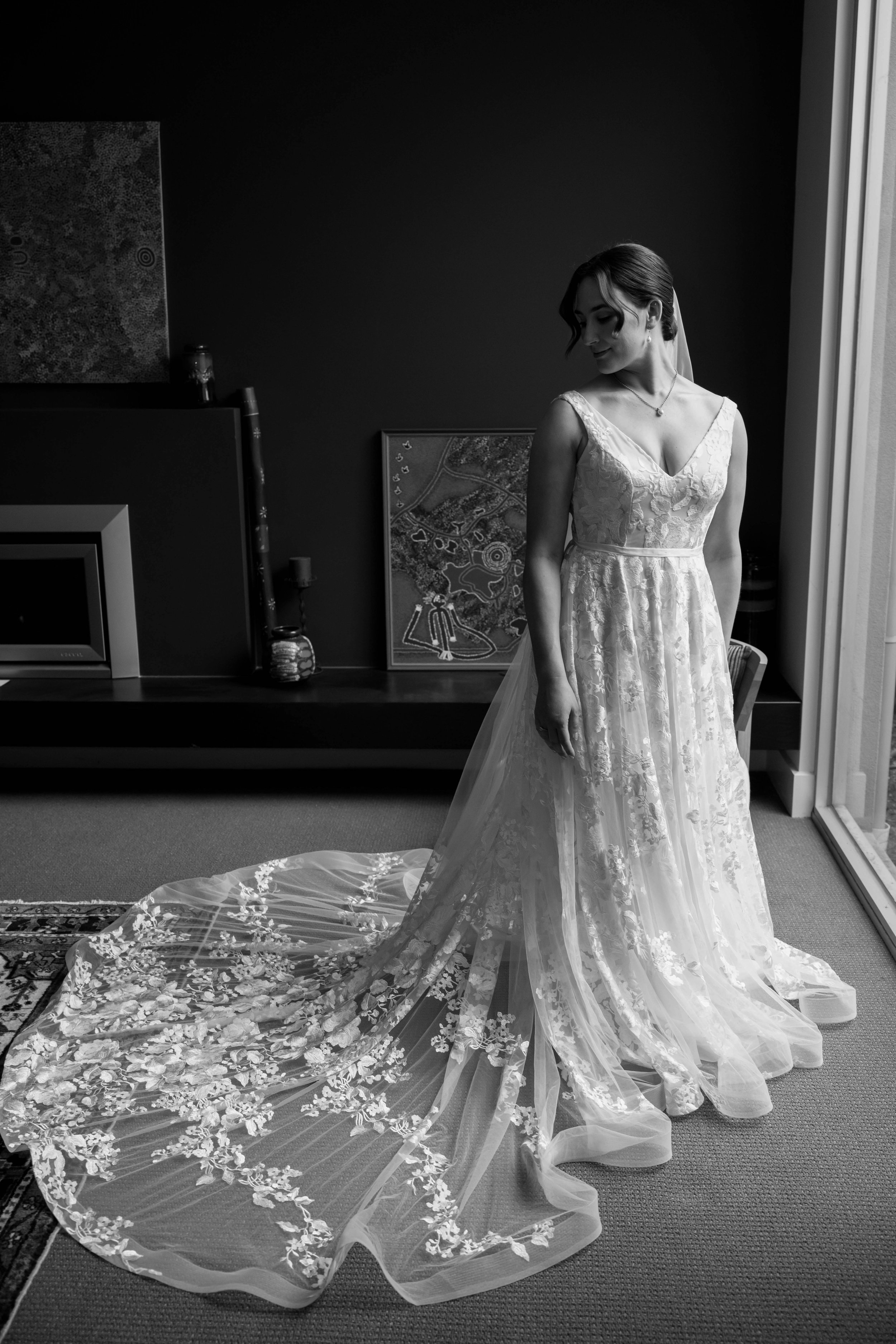 Hannah & Chris Express B&W-8.jpg