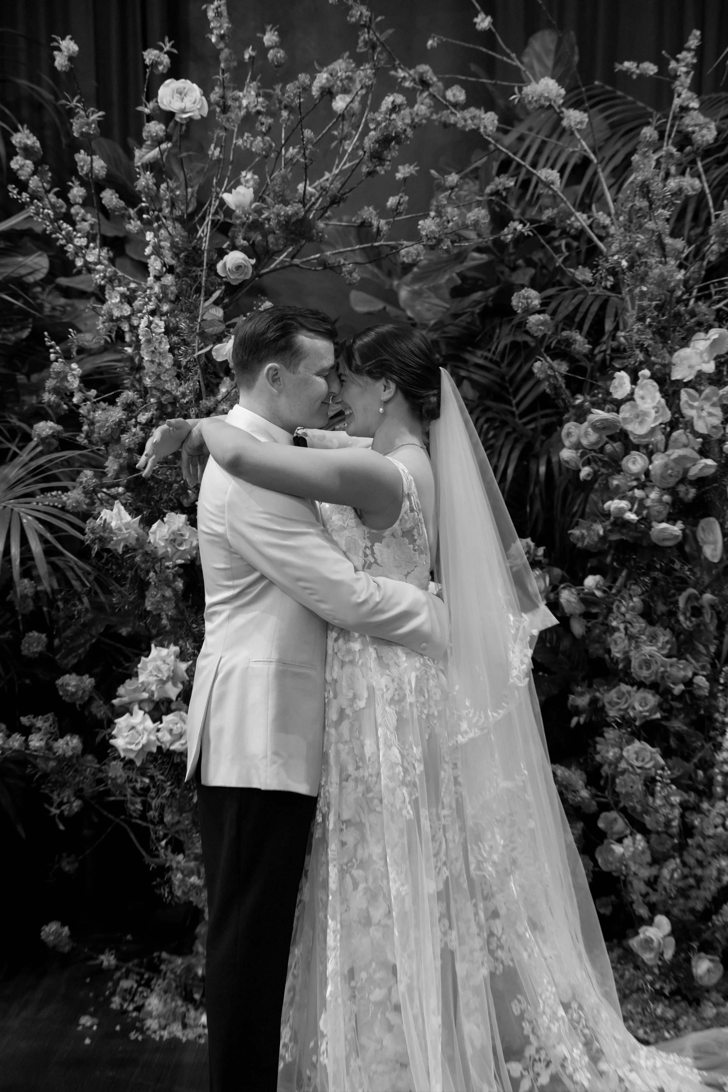 Hannah & Chris Express B&W-57.jpg