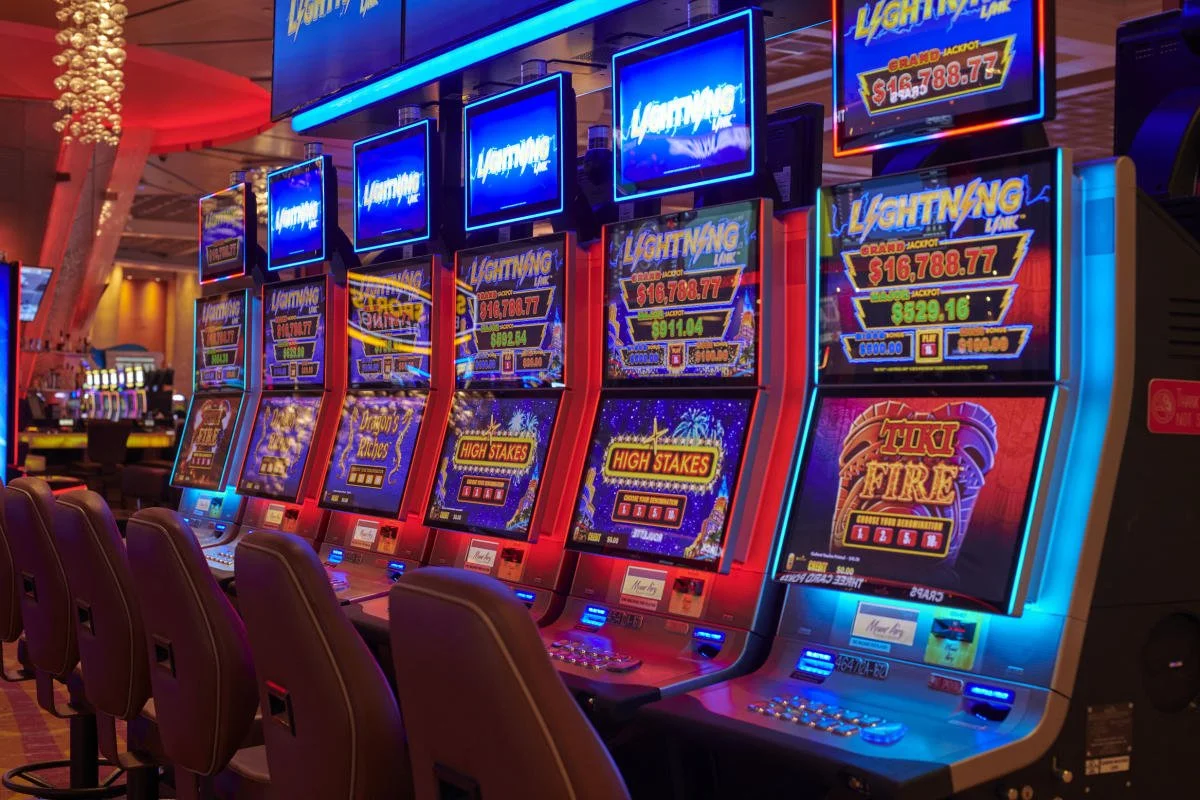 Casino-Games-Mount-Airy-Casino-Resort-1-PoconoMtns_490E9DE2-EB27-D557-441744256059D58E-490e9ce0d90e385_490e9e3a-e7dc-af1c-6d4173f34fded113.jpg
