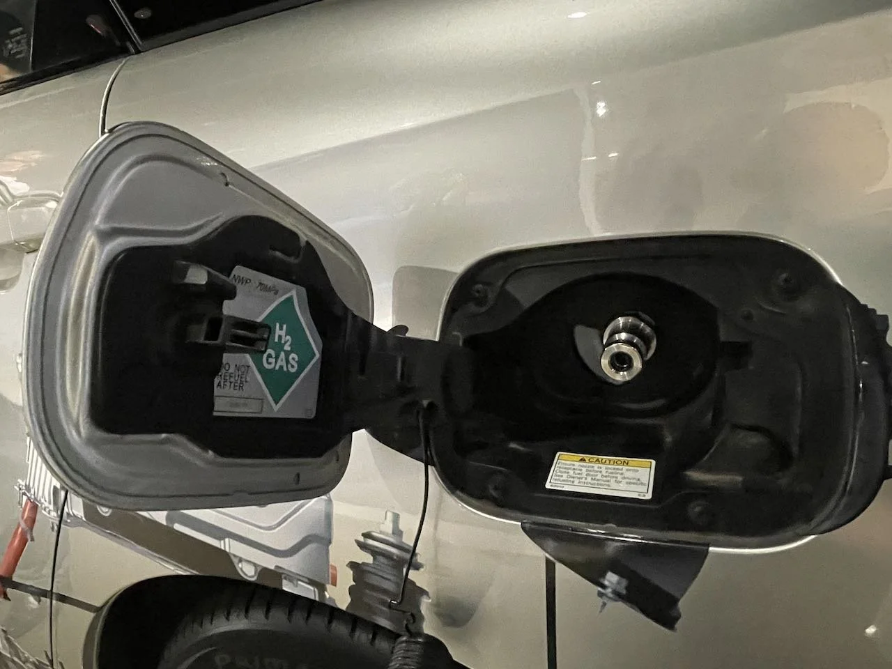 Hydrogen_Education_Centre_Silver_Mirai_hydrogen_connection_flap.jpeg