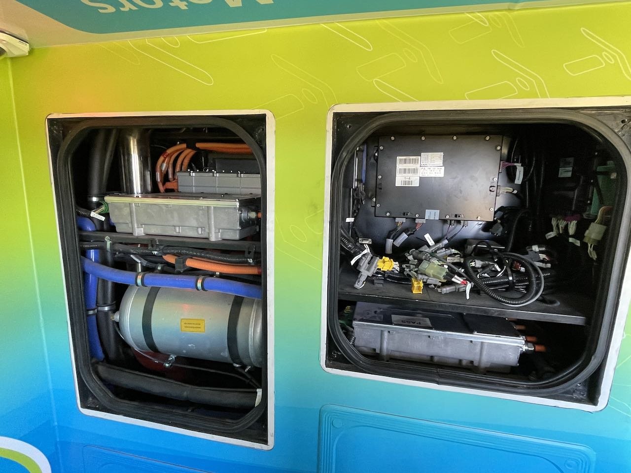Wisdom_H_Drive_H_bus_fuel_cell.jpeg