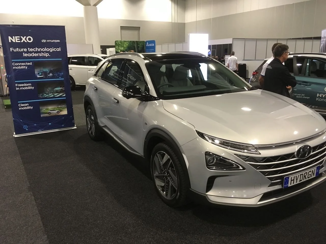 Hyundai_Nexo_FCEV_front_poster.jpeg