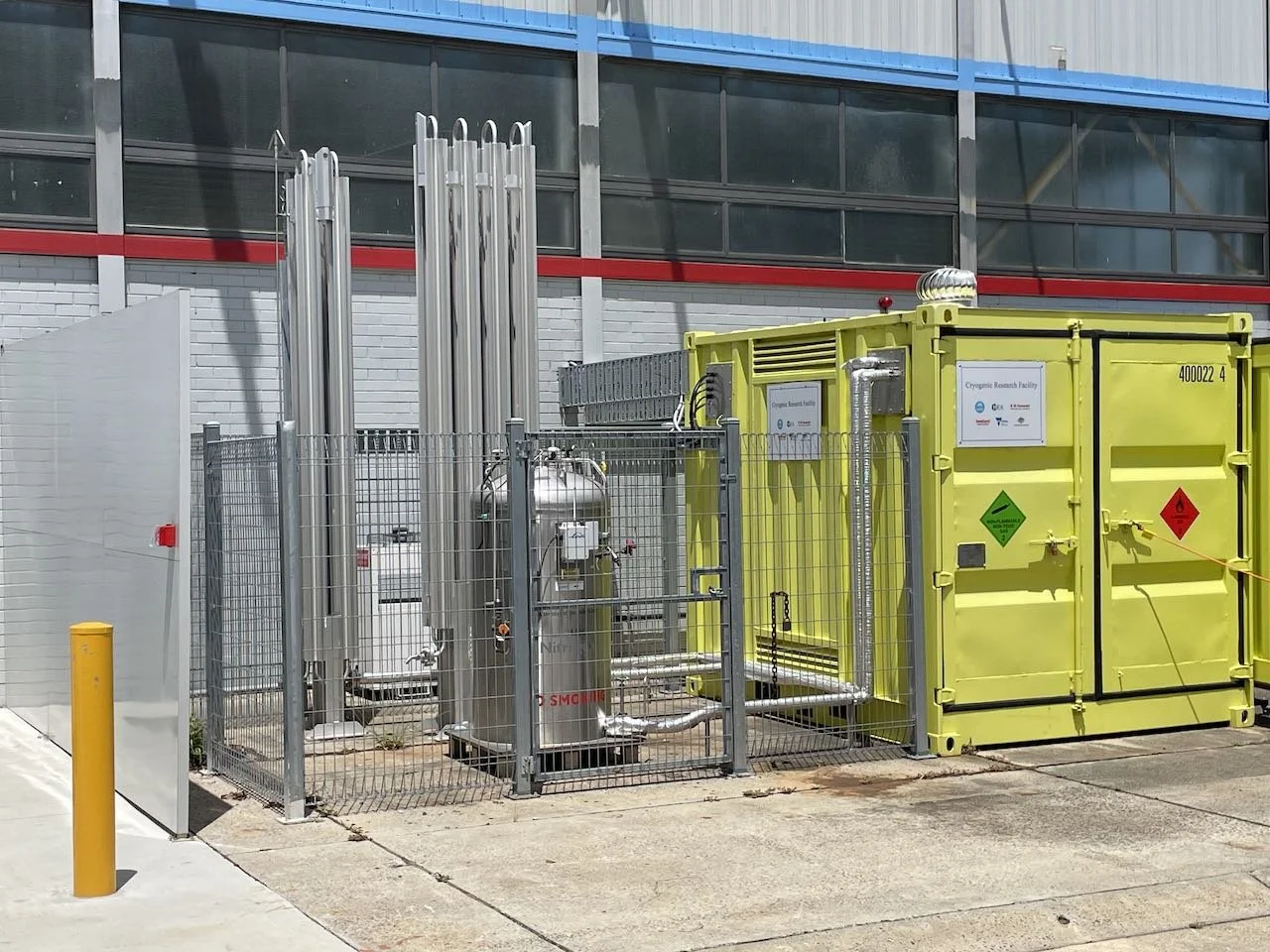 CSIRO_HRS_Clayton_Cryogenic_installation.jpeg
