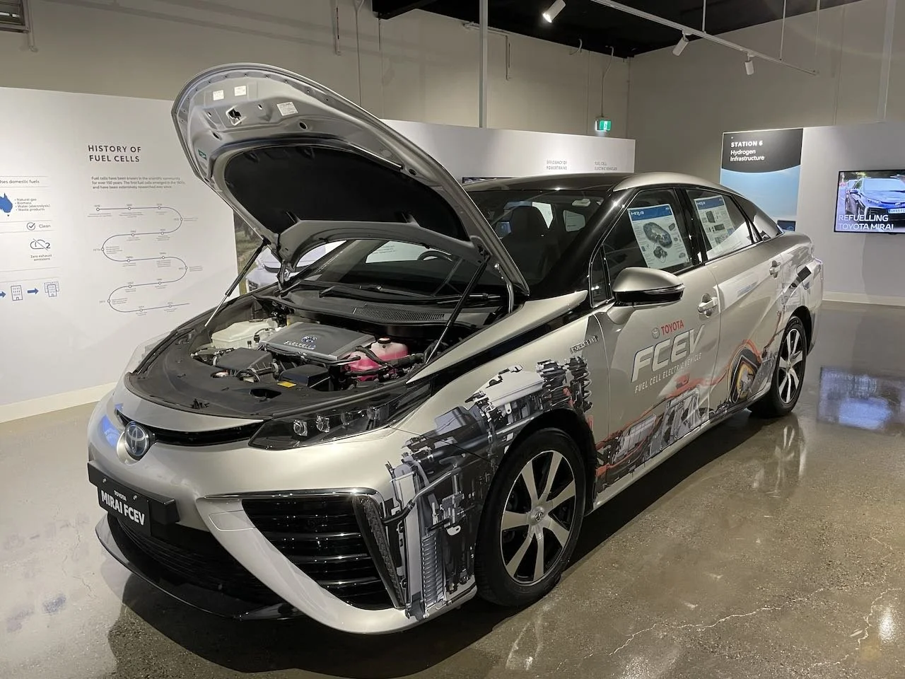 Hydrogen_Education_Centre_Silver_Mirai_left_front.jpeg