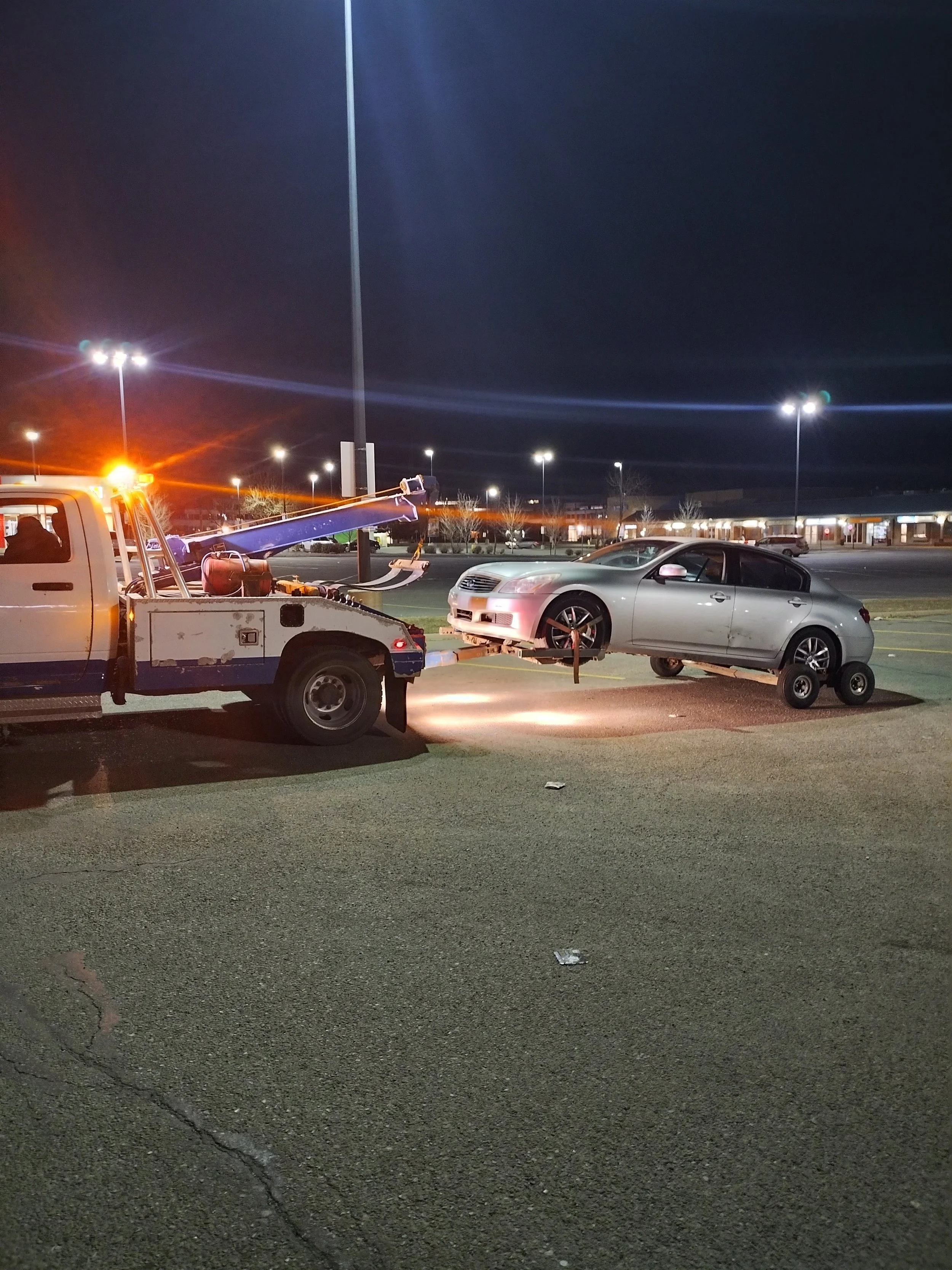 To Repair or To Scrap? 5 Signs Your Car is Officially a "Junker"