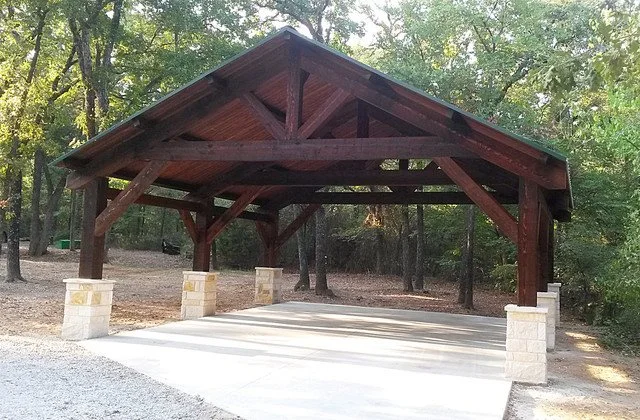 cedar-carport-in-pilot-point-texas-denton-pergolas-and-landscaping-img~fd719e6a06c4aafe_4-9803-1-218471a.jpg