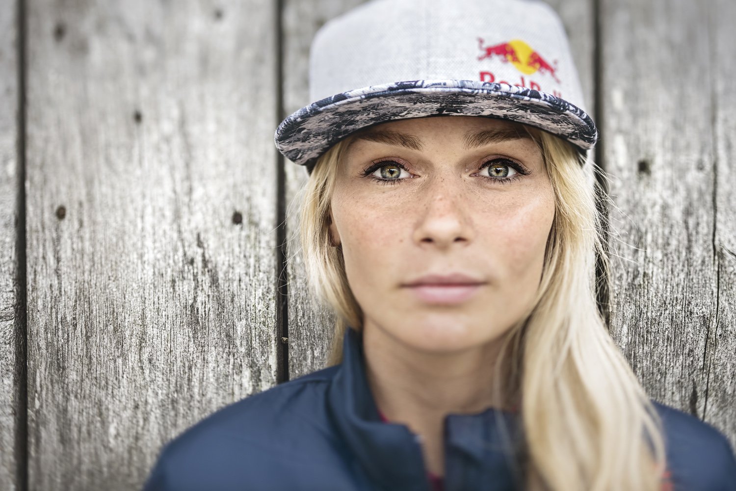 Portrait of speedskater Irene Schouten