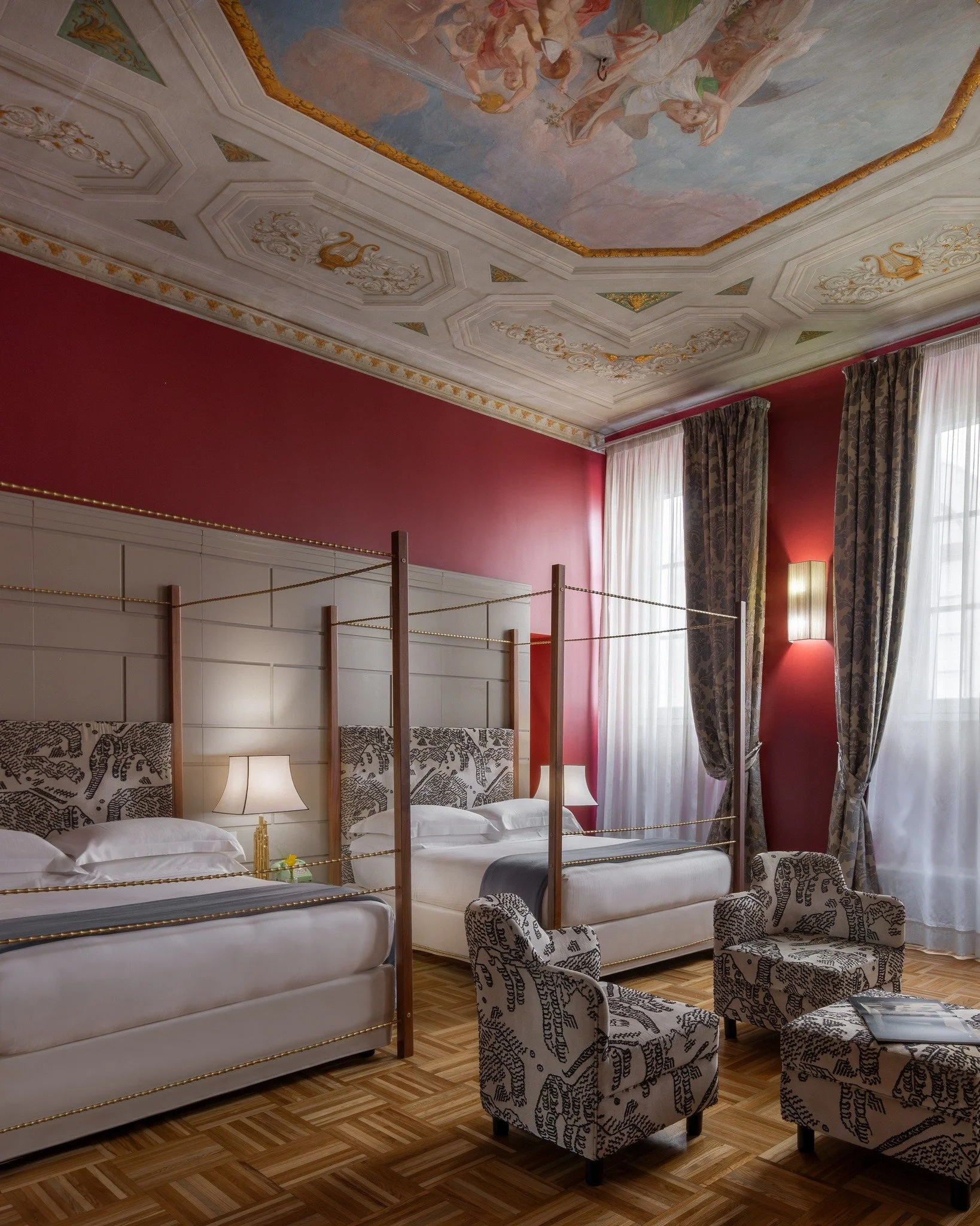 Ever slept under a painted sky? 🌌✨
In our Iconic Twin Suite, you can experience this magic every night!
#houseofnine #daisysrestaurant #firenzenumbernine #iconicsuite #luxurylifestyle #florence #cozyvibes