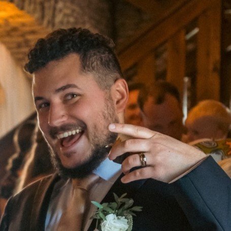 Buisness Profile picture.jpg