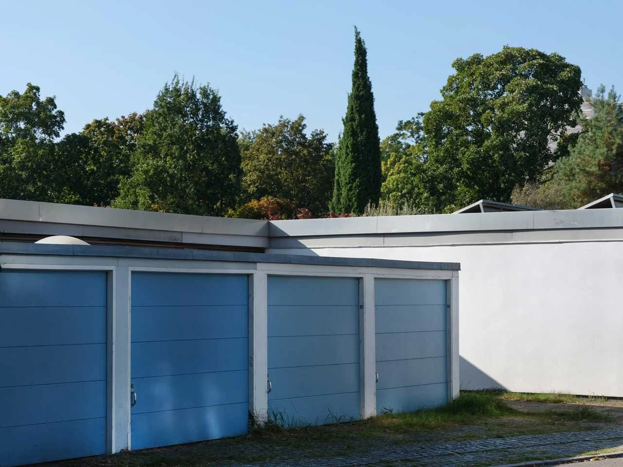 garageblau.jpg