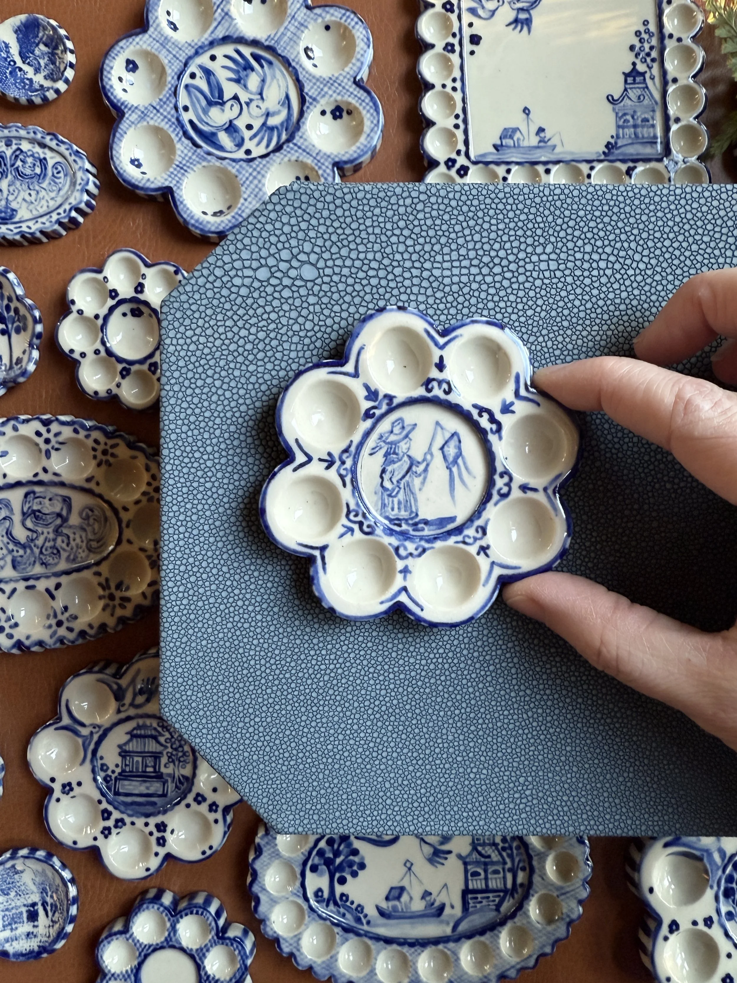 Blue Willow Round Palette