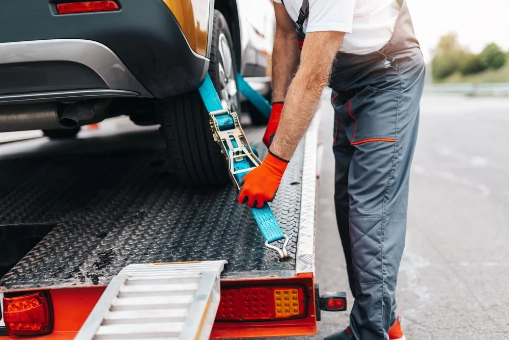 Tow Truck Safety Procedures Explained for Vehicle Owners