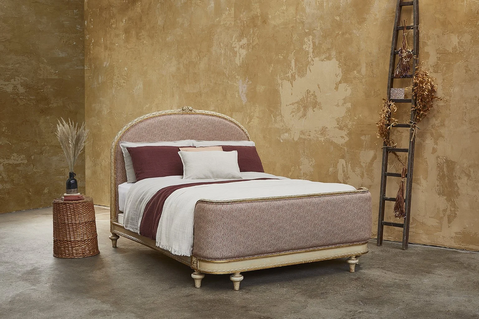 French_Bed_254b.jpg